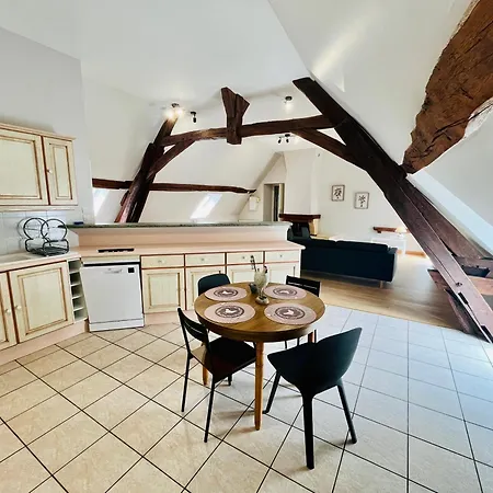 Centre-Bourg, Calme, Familial, L'Appart Du Clocher Limeray Extérieur photo