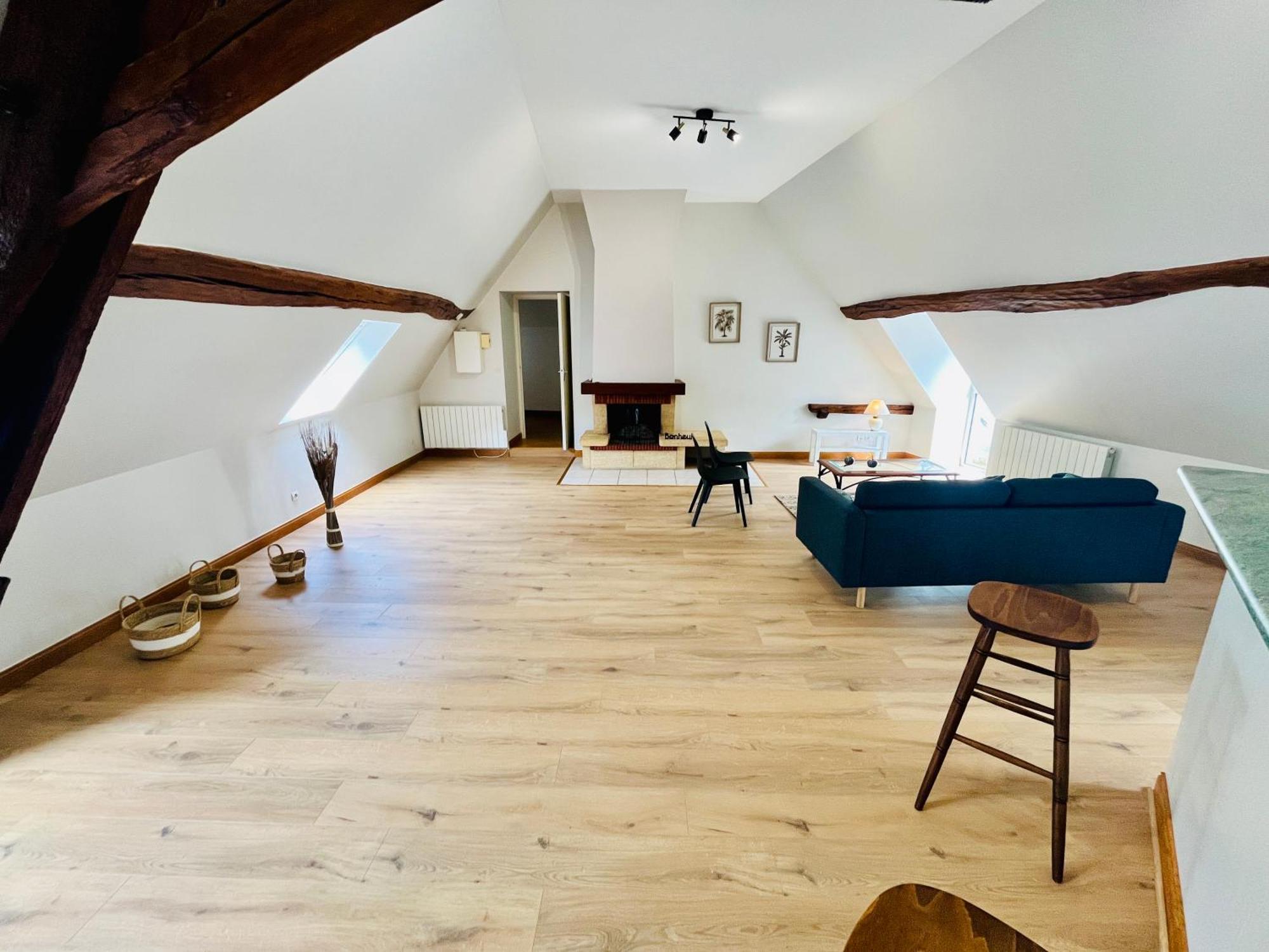 Centre-bourg, Calme, Familial, L'appart Du Clocher Apartment Limeray
